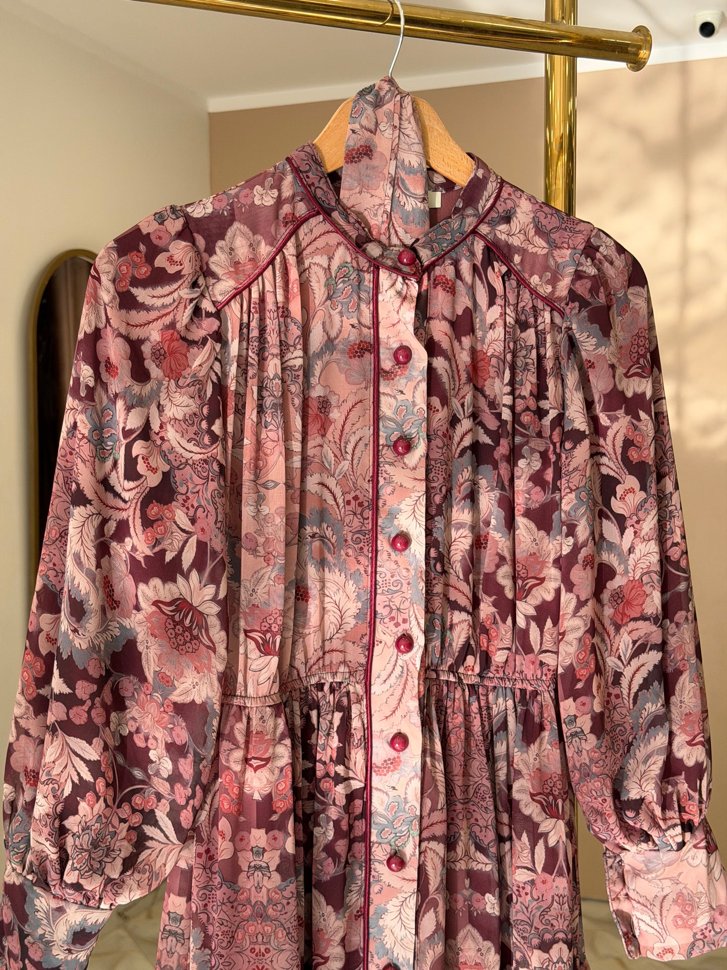 Vintage botanical pattern buttoned dreds