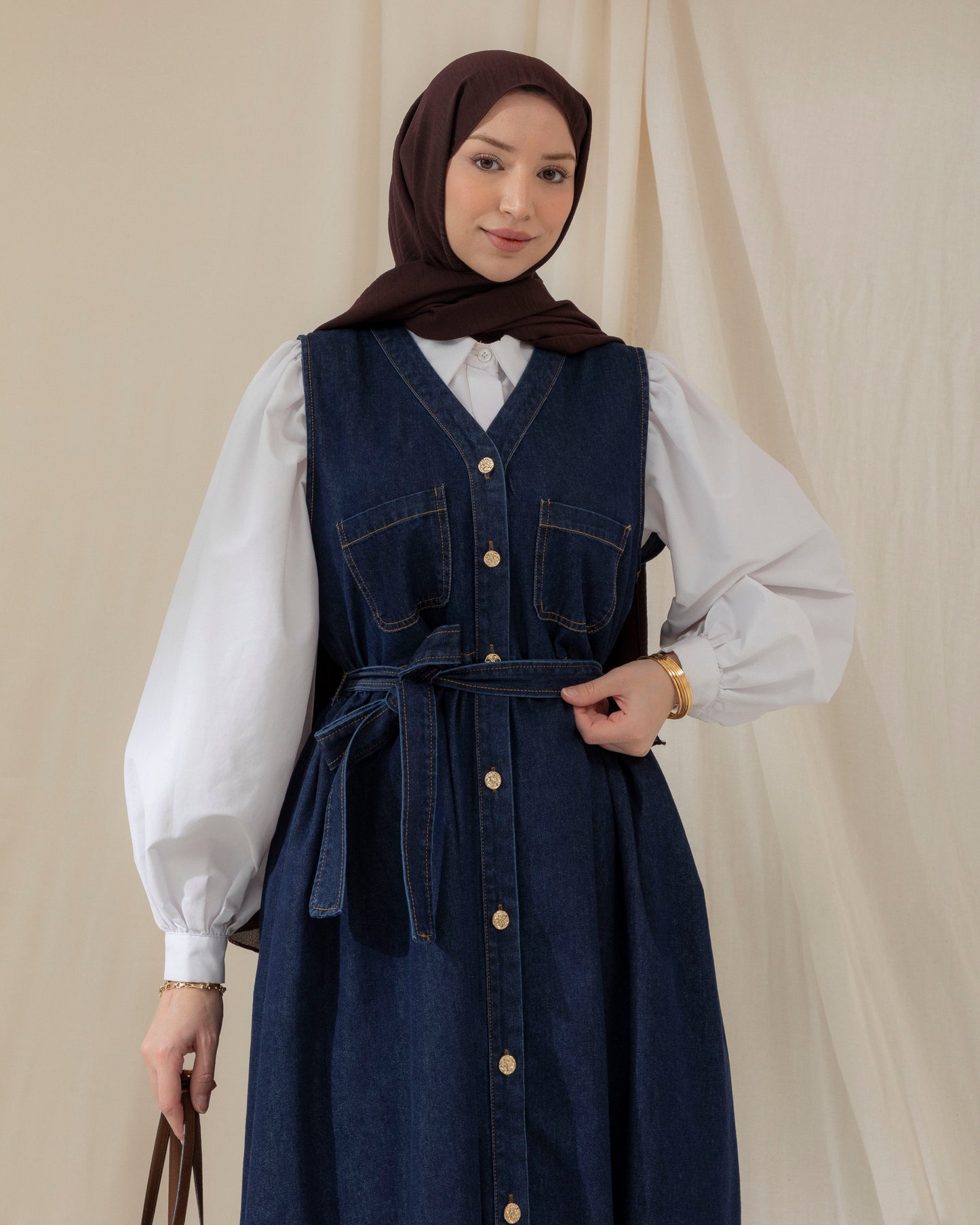 Pockets detail sleeveless denim dress