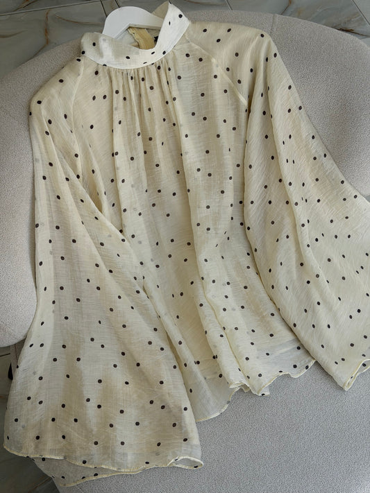 Trending polka dot blouse