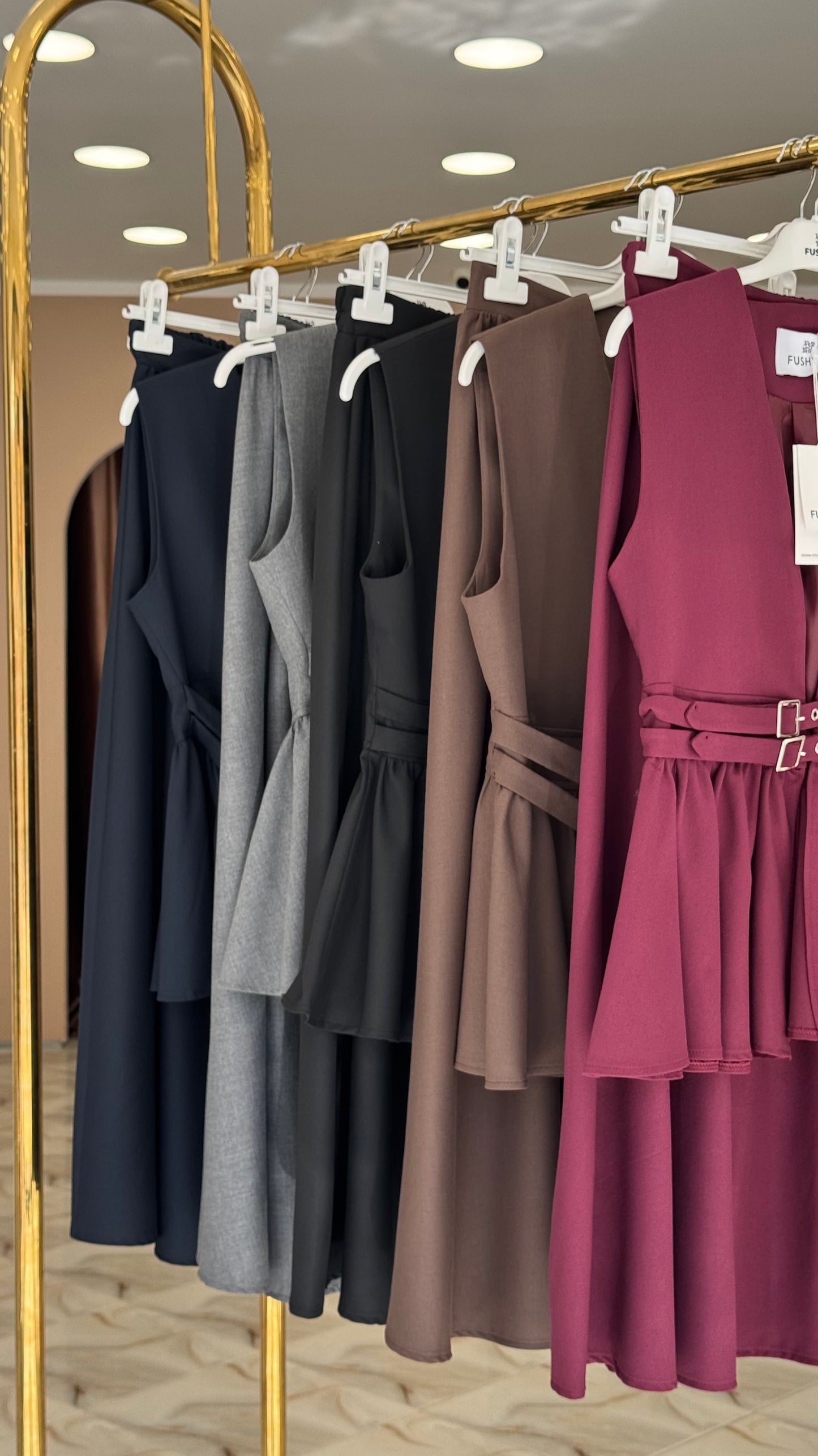 Elegant double belted skirt set