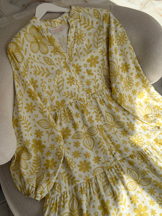 Summer dress (floral doodle)