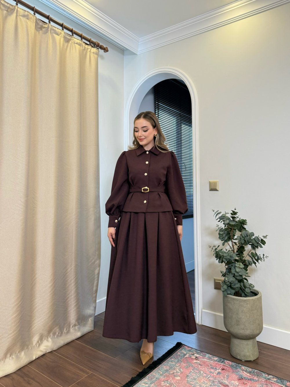 Line Classy Skirt Set