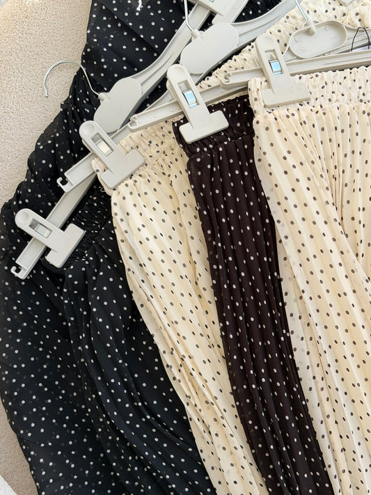Small polka dot pleated skirt