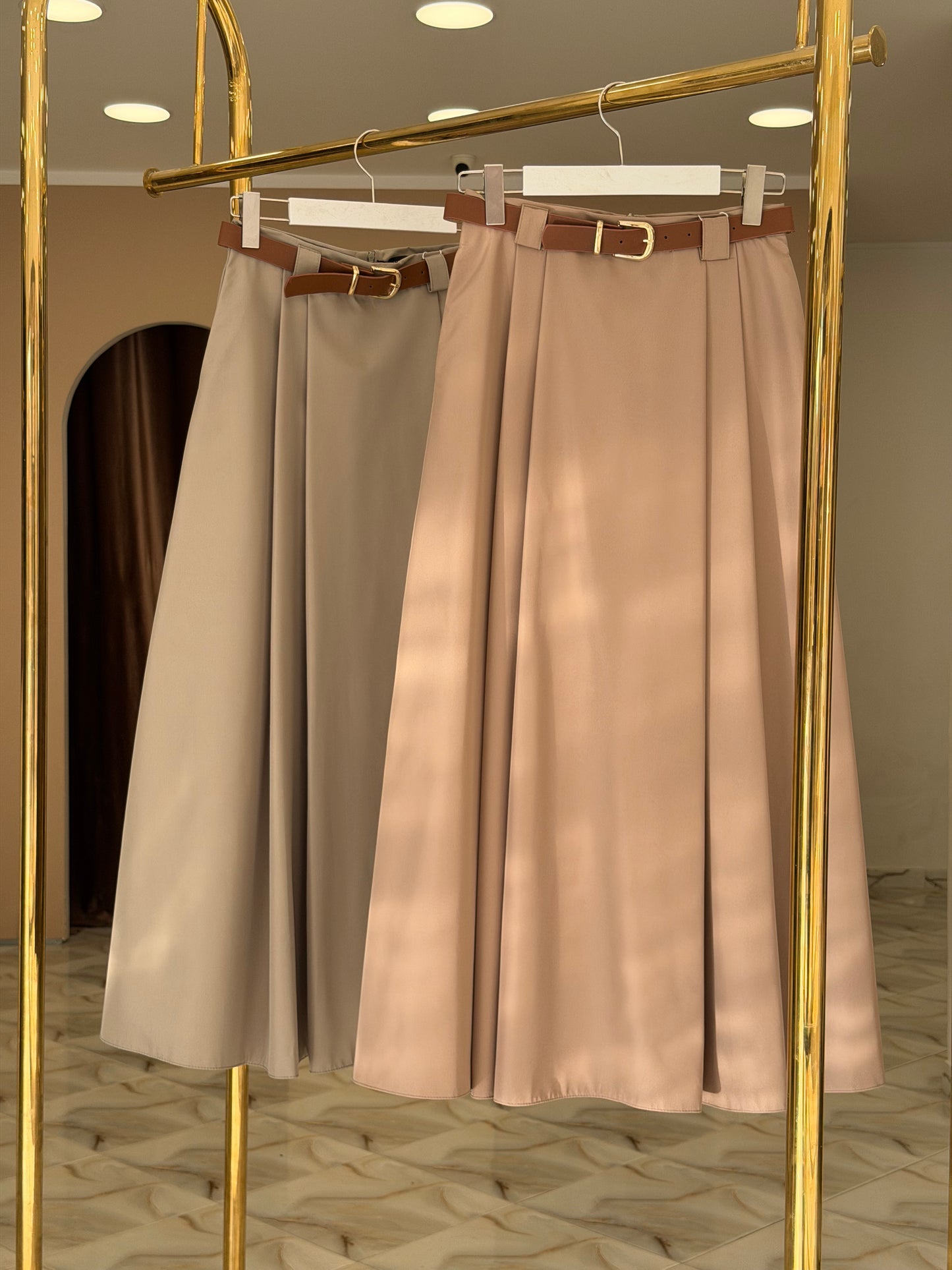 Belted skirt