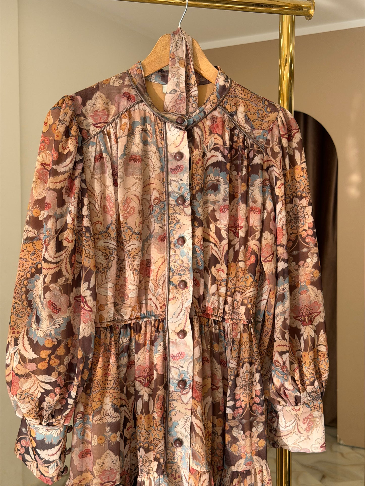 Vintage botanical pattern buttoned dreds