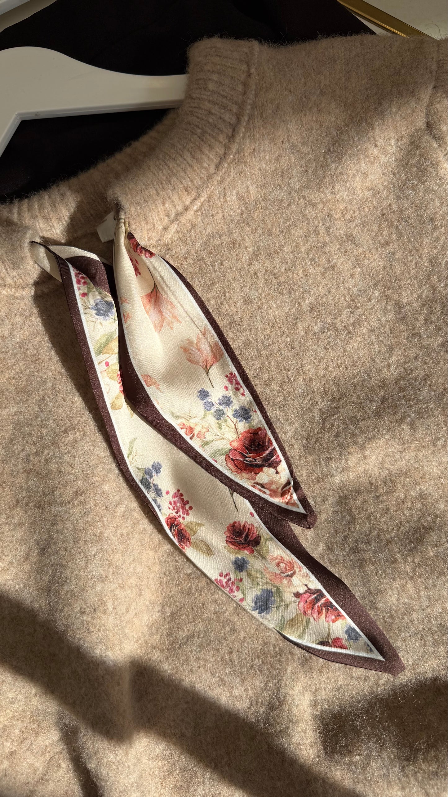 Cozy floral tie sweater