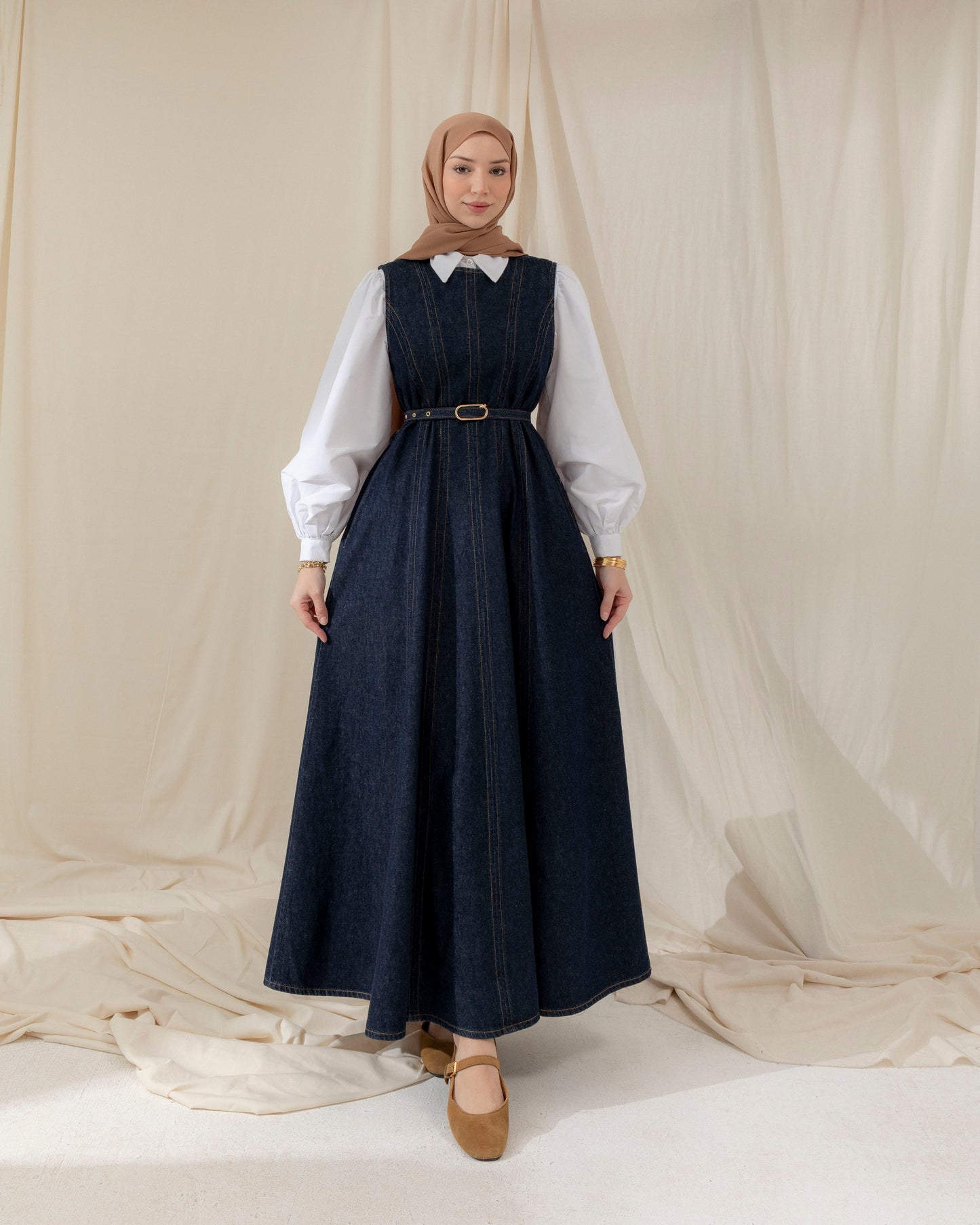 Belted sleeveless denim dress