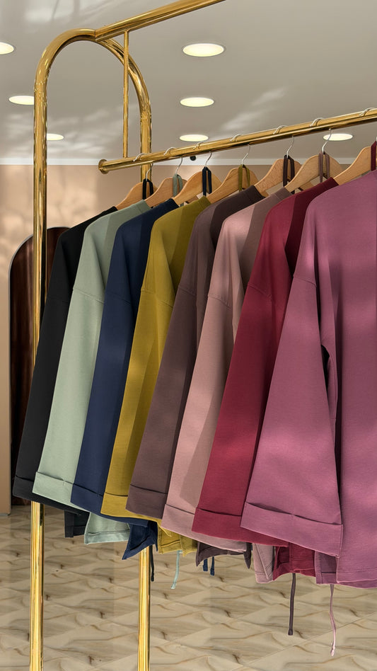 Trending Slit sweatshirt