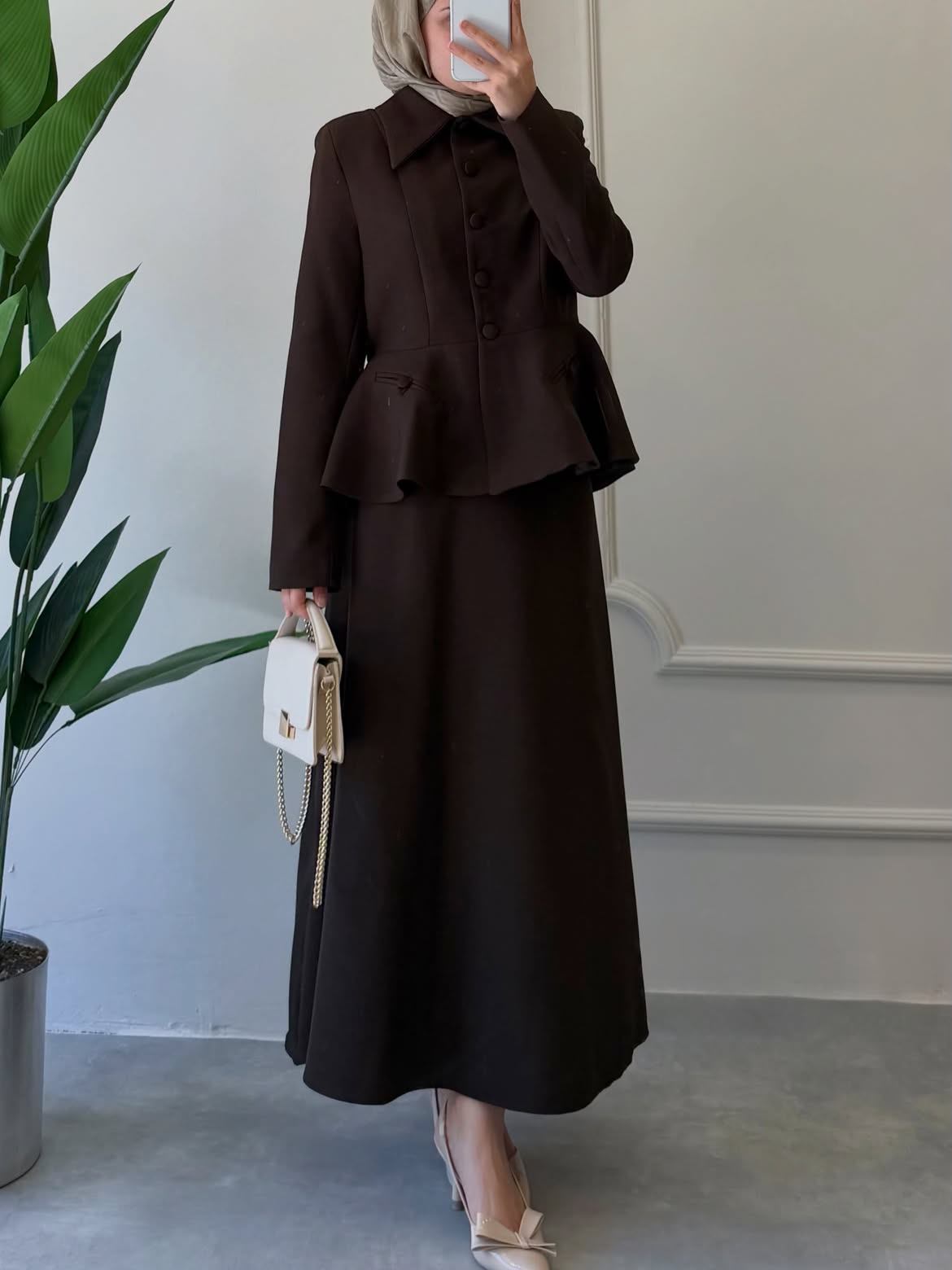 Line elegant peplum skirt set