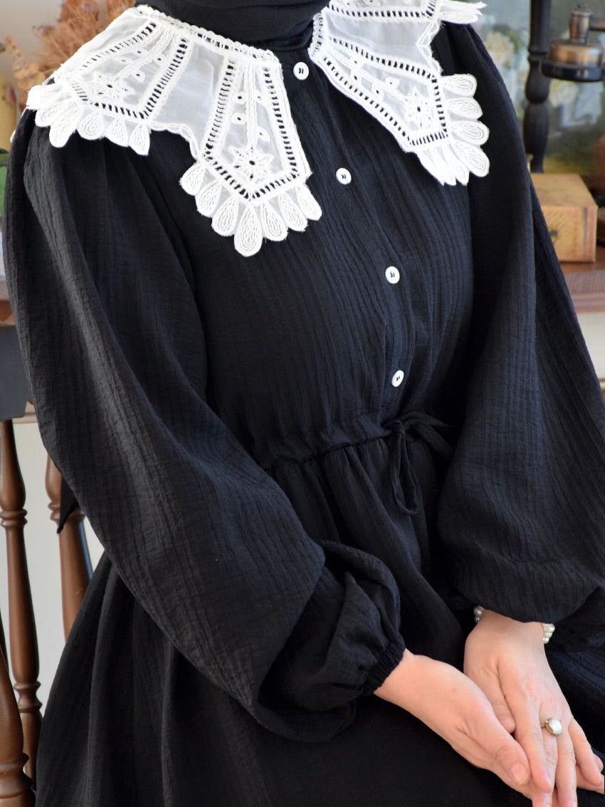 Vintage white collar dress
