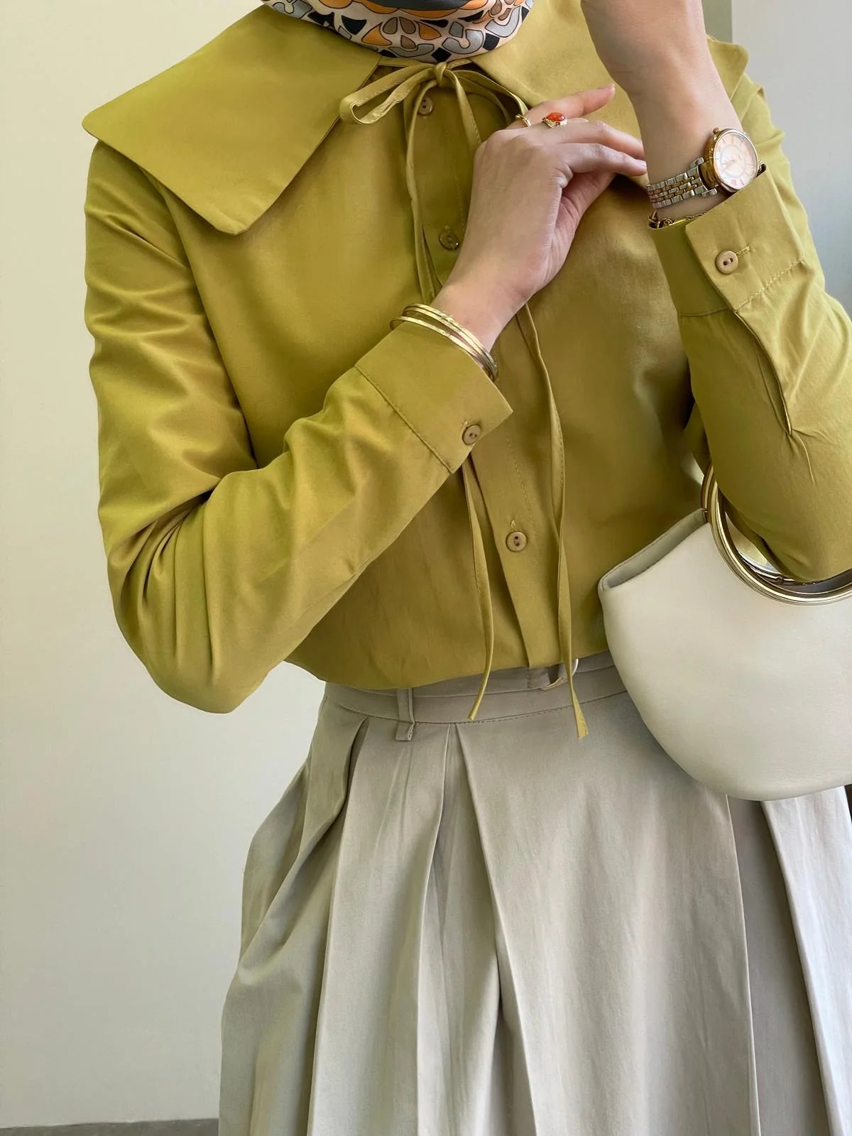 Line vintage collar shirt