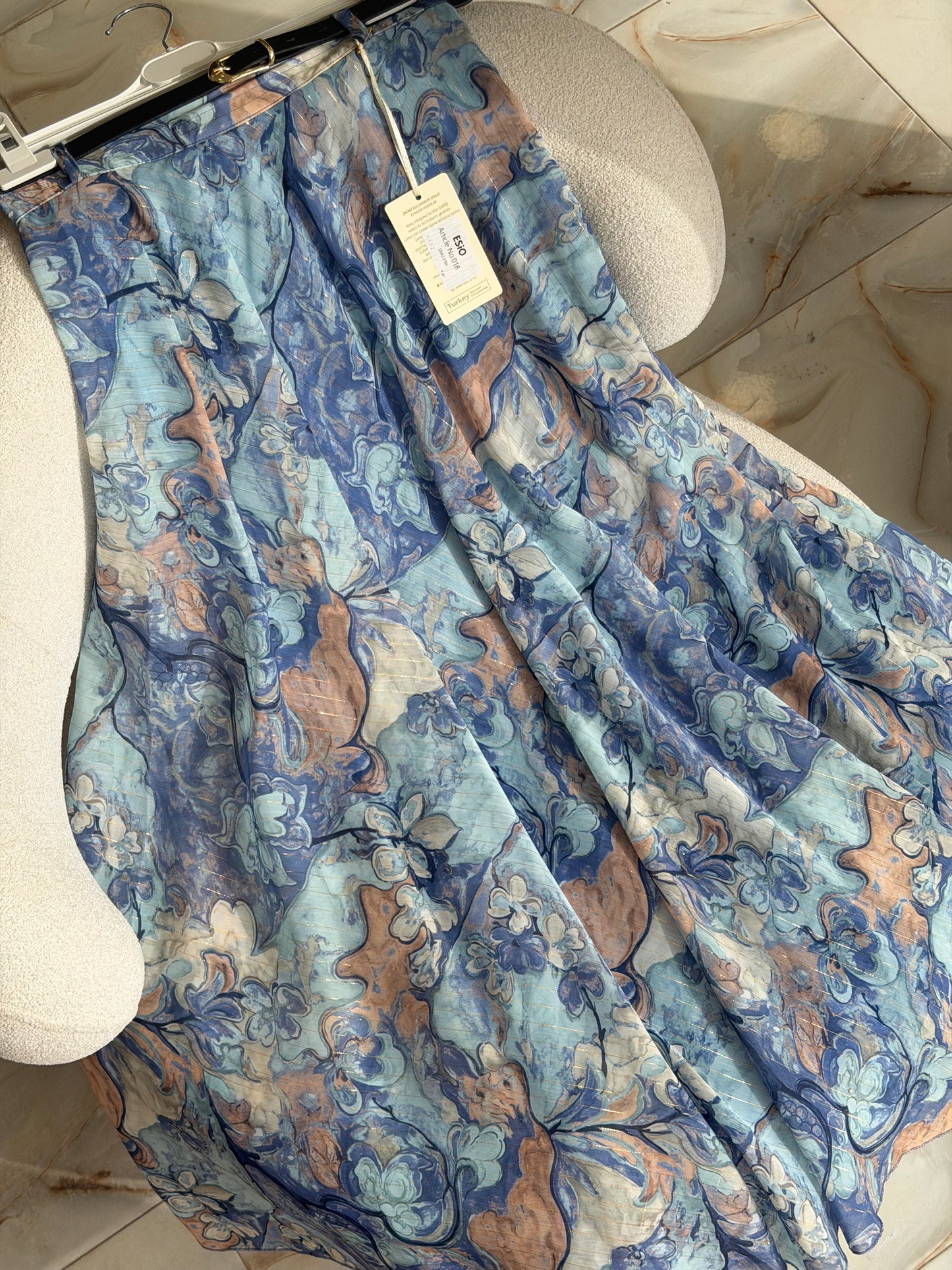 Colorful skirt (floral pattern) 105cm