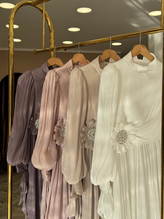 Robe Hennin 1