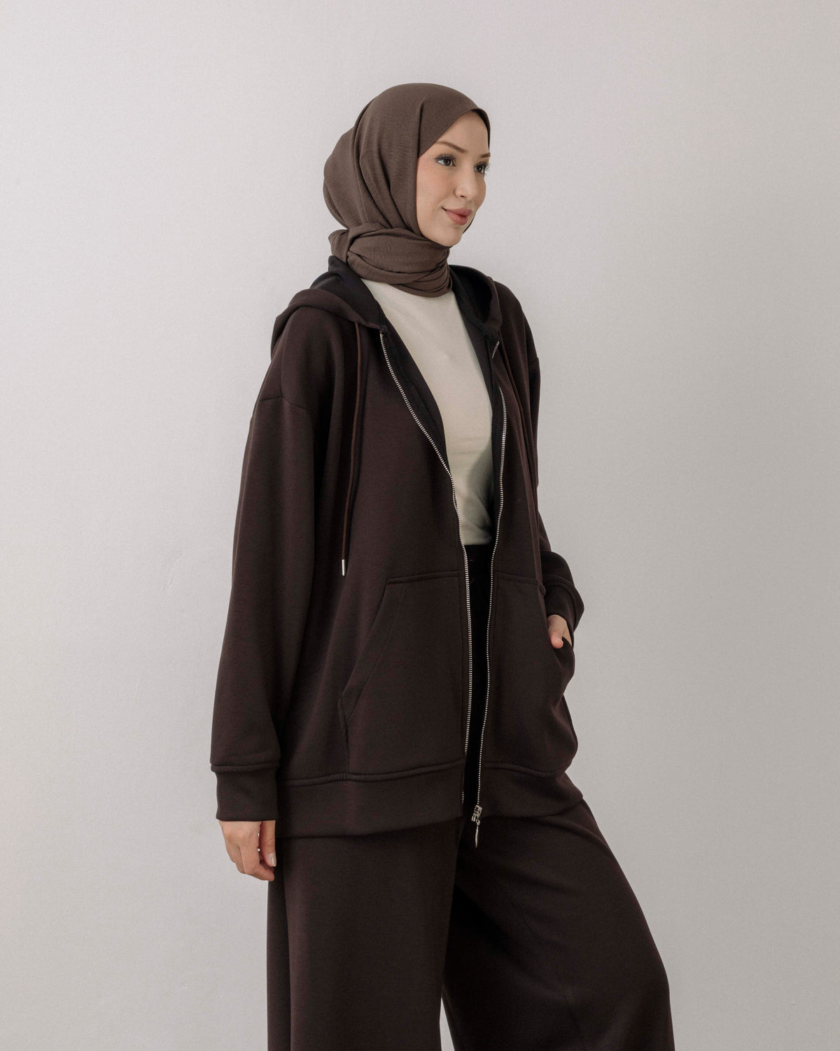 Meri premium zip-up hooded set