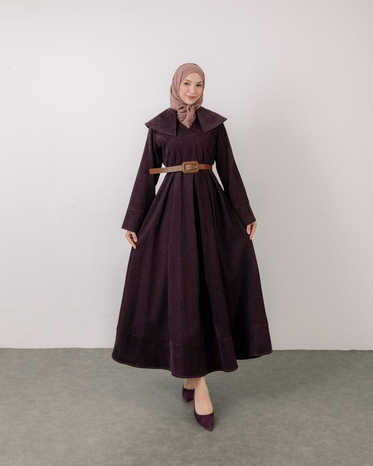 Wide collar belted dress