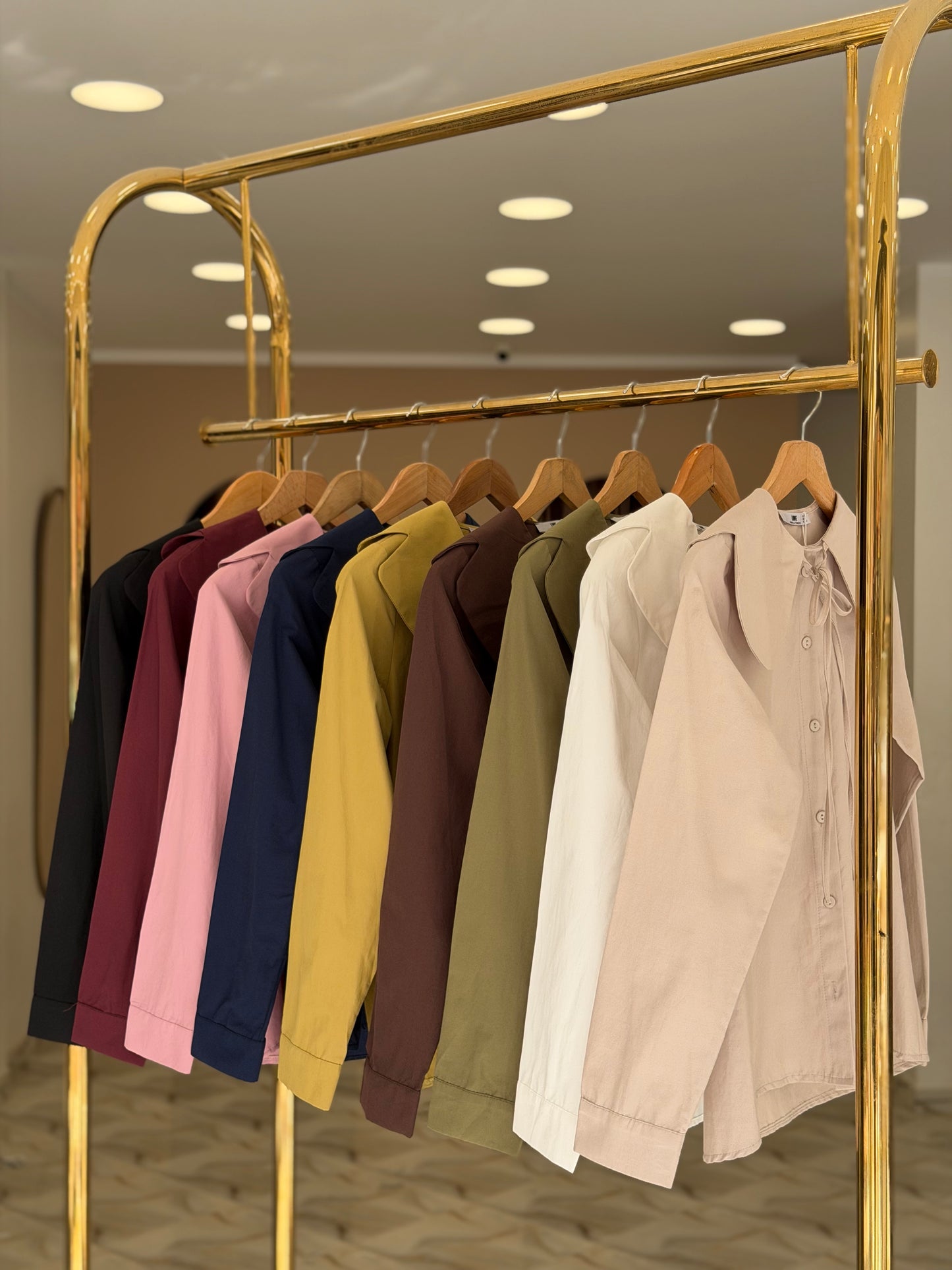 Line vintage collar shirt