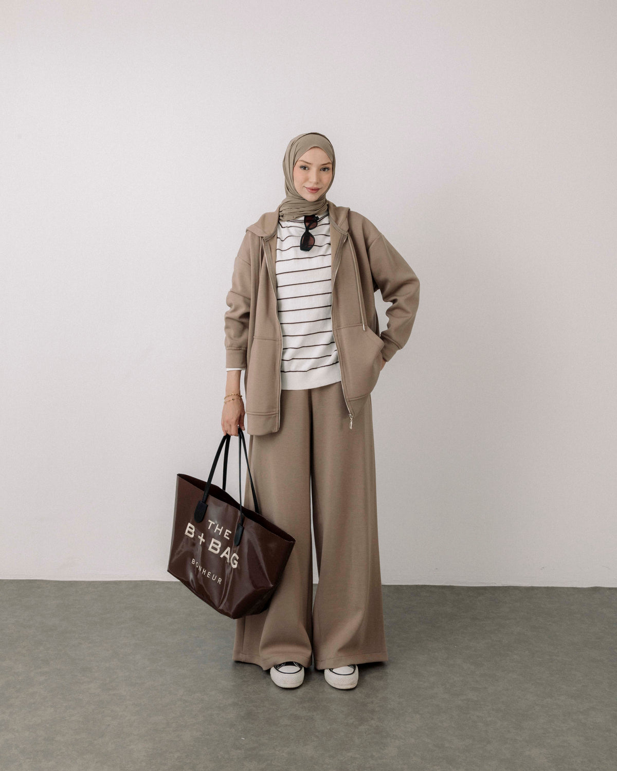 Meri premium zip-up hooded set
