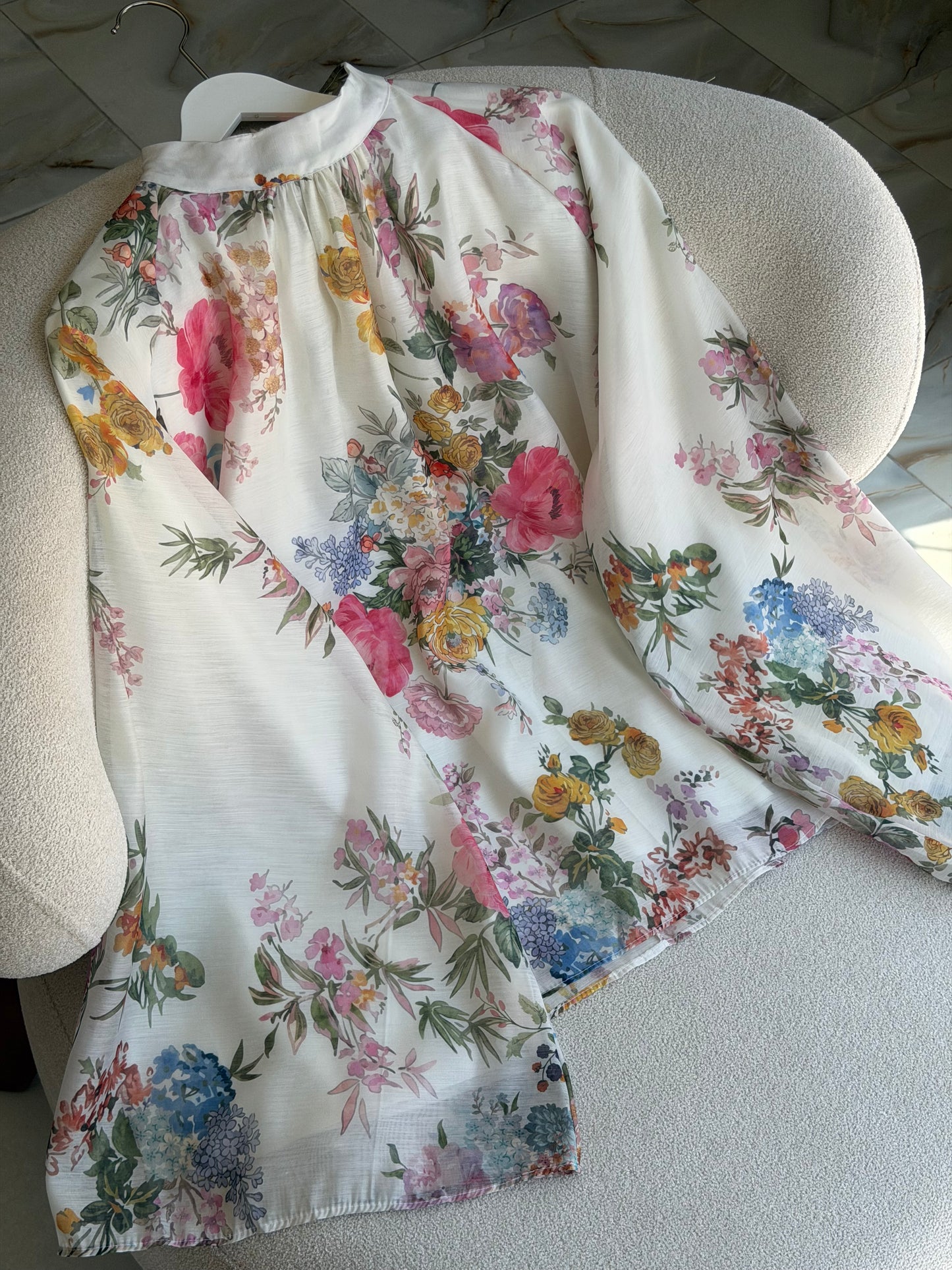 Oversized Floral blouse