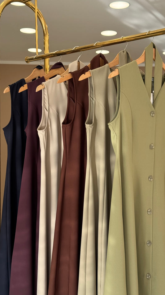 Elegant buttoned dress