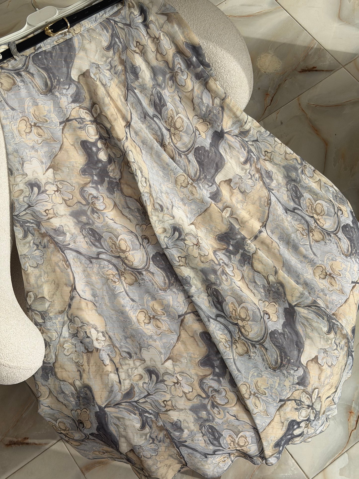 Colorful skirt (floral pattern) 105cm