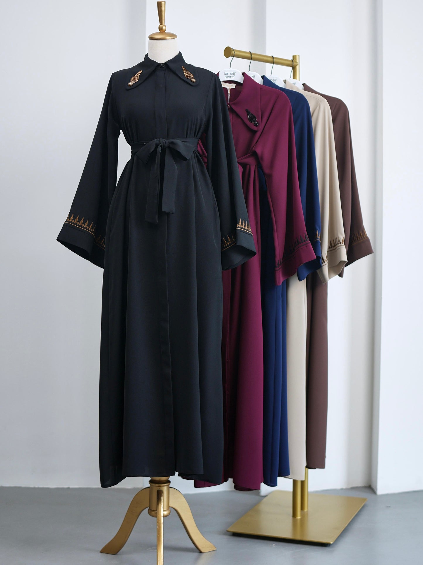 Embrodery details abaya