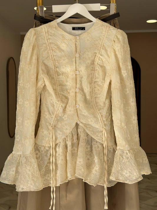 Victoria Chic Vintage Lace Top