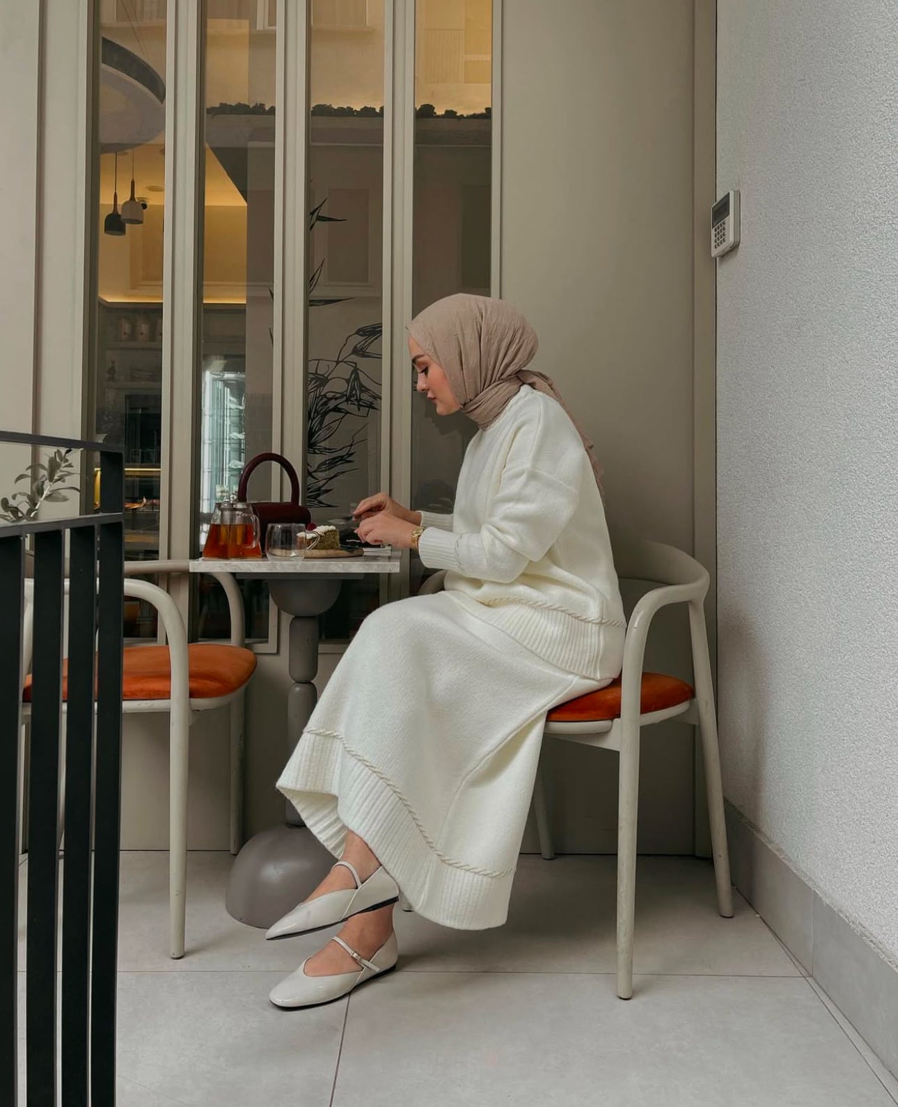 Golden stitch knit skirt set