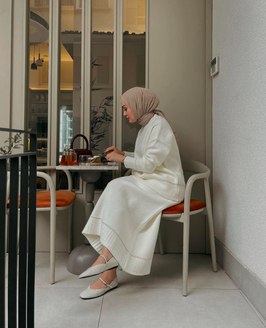 Golden stitch knit skirt set