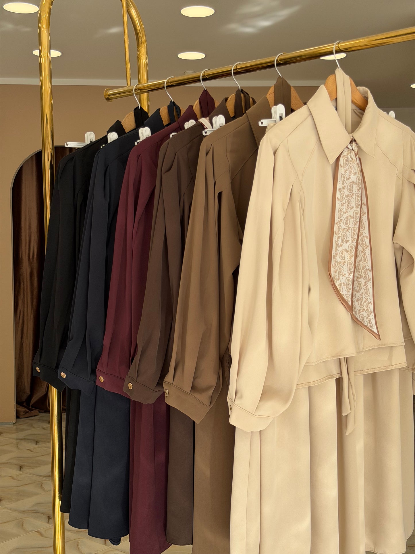 Neck scarf detail classy skirt set