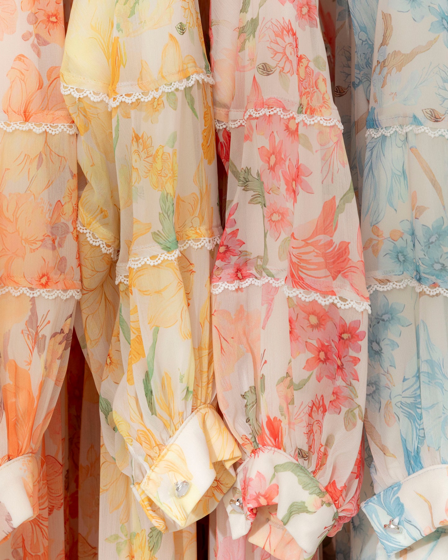 Dantel details floral dress