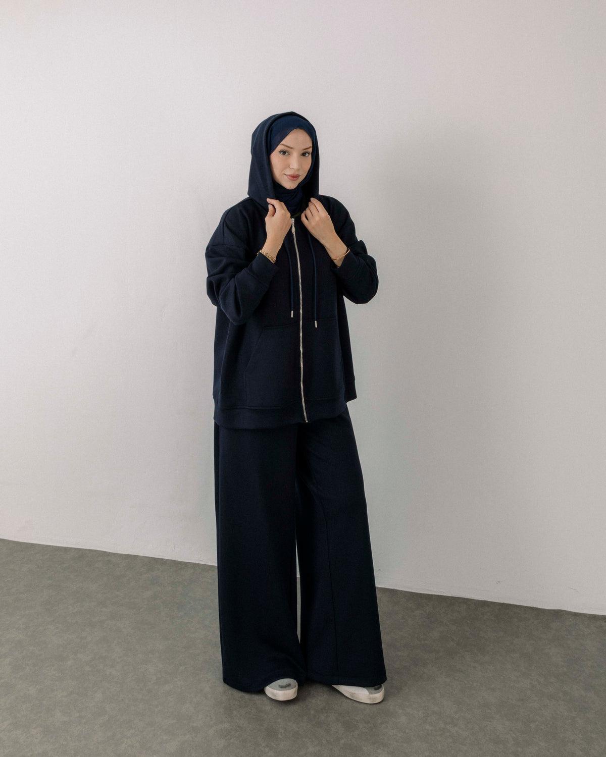 Meri premium zip-up hooded set