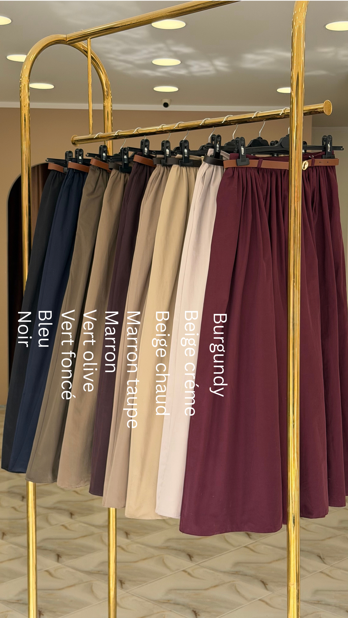 Belted pleated skirt