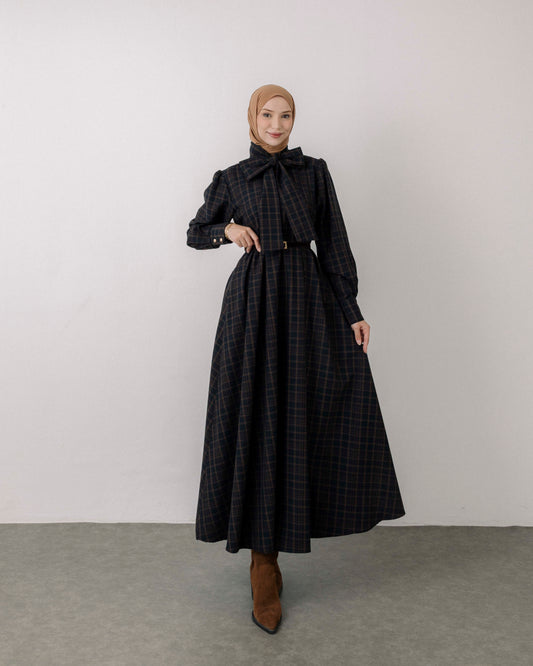 Meri plaid bow collar dress