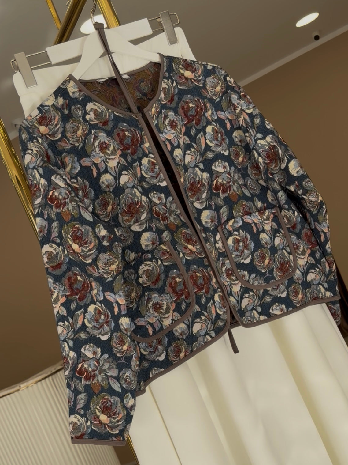 Vintage rose pattern jacket