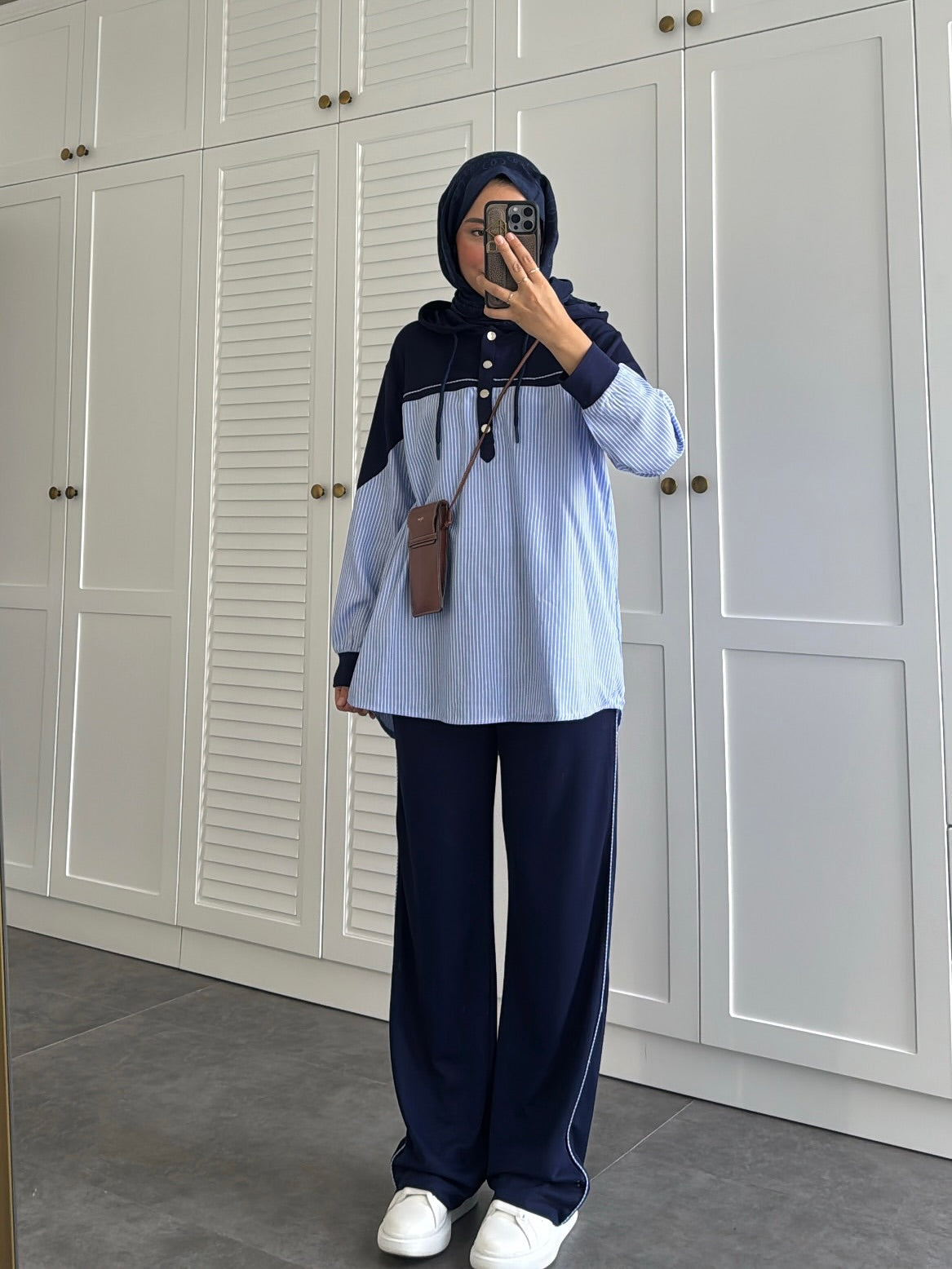Striped shirt detail set (ensemble)